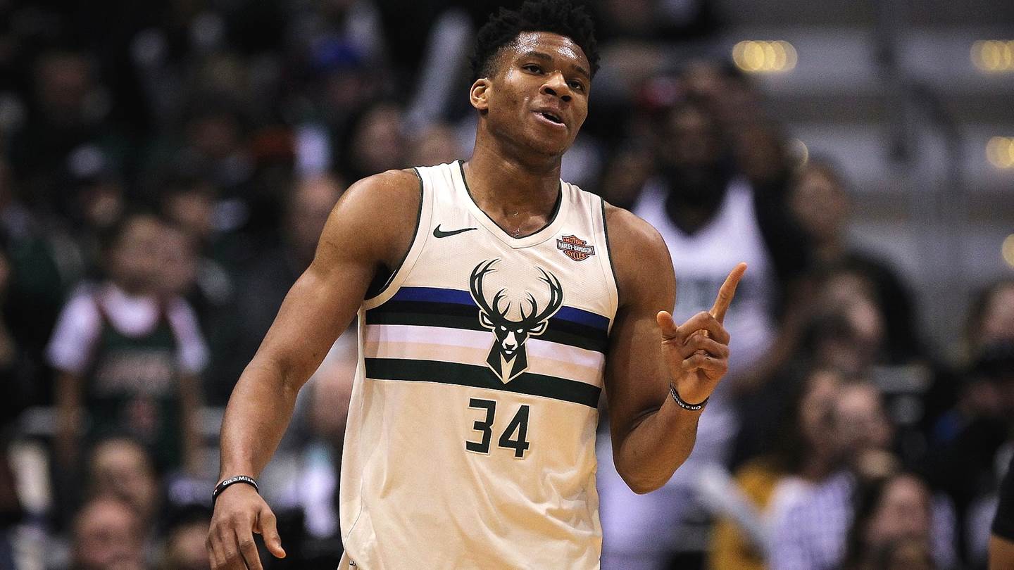 Ο κόσμος ανήκει στον Γιάννη Αντετοκούνμπο