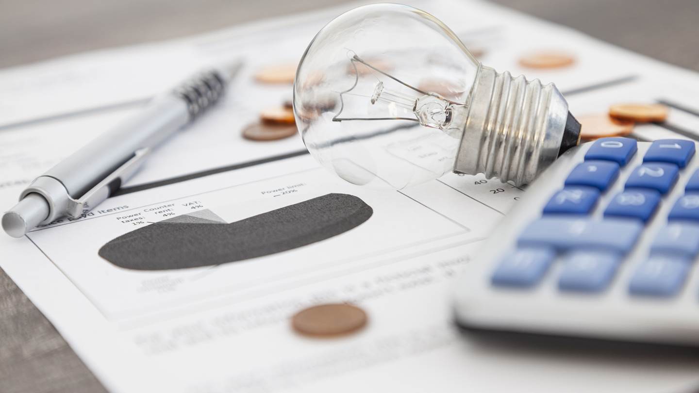 Πώς διαμορφώνονται τα νέα τιμολόγια ρεύματος για τον Αύγουστο