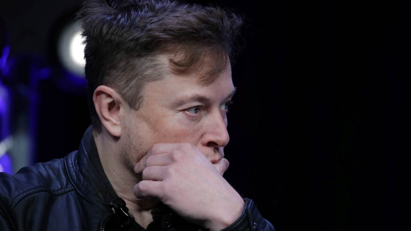 Γιατί ο Elon Musk απαγορεύει το άρωμα στα γραφεία του