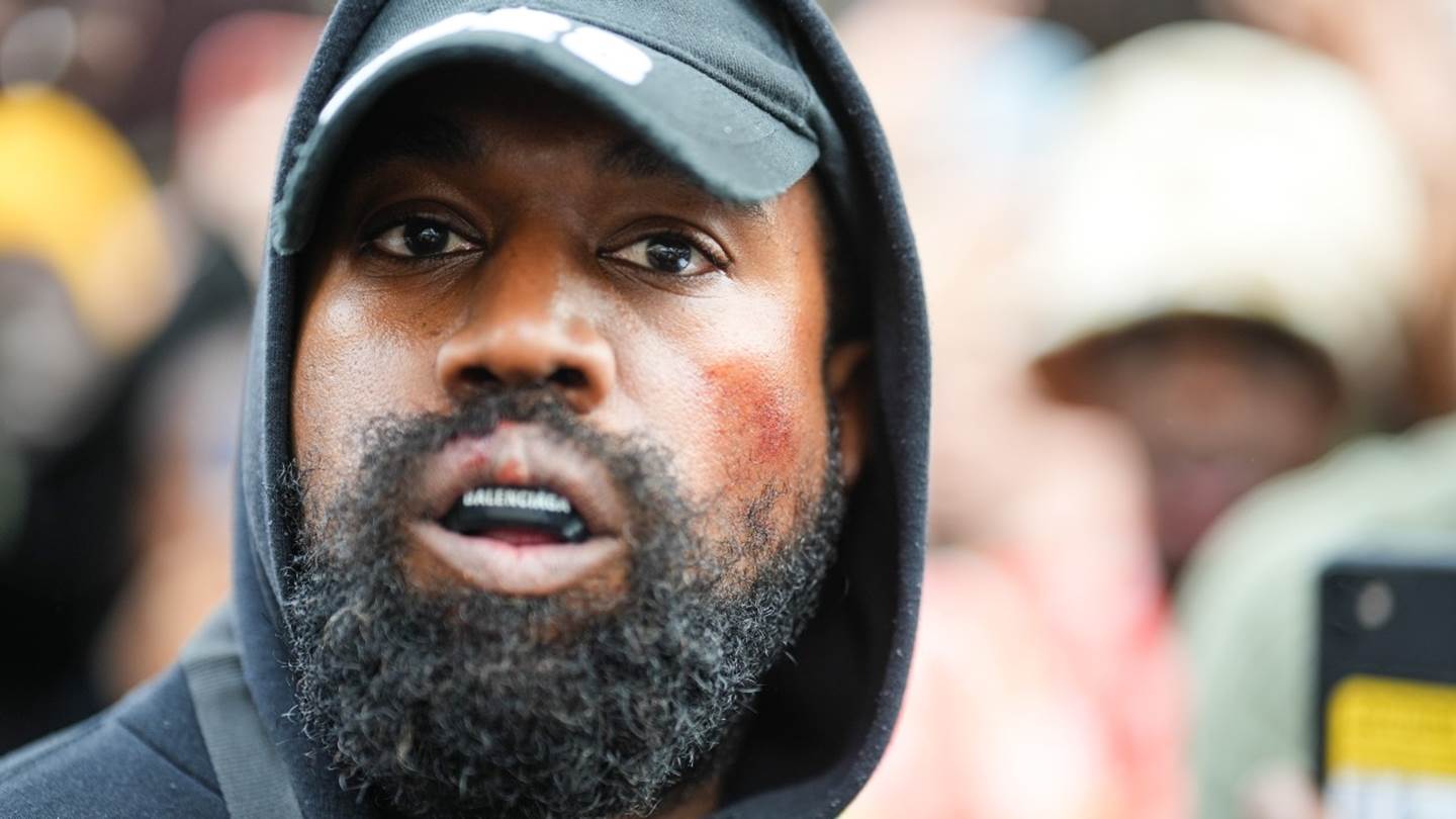 Ο Kanye West δεν είναι πλέον δισεκατομμυριούχος