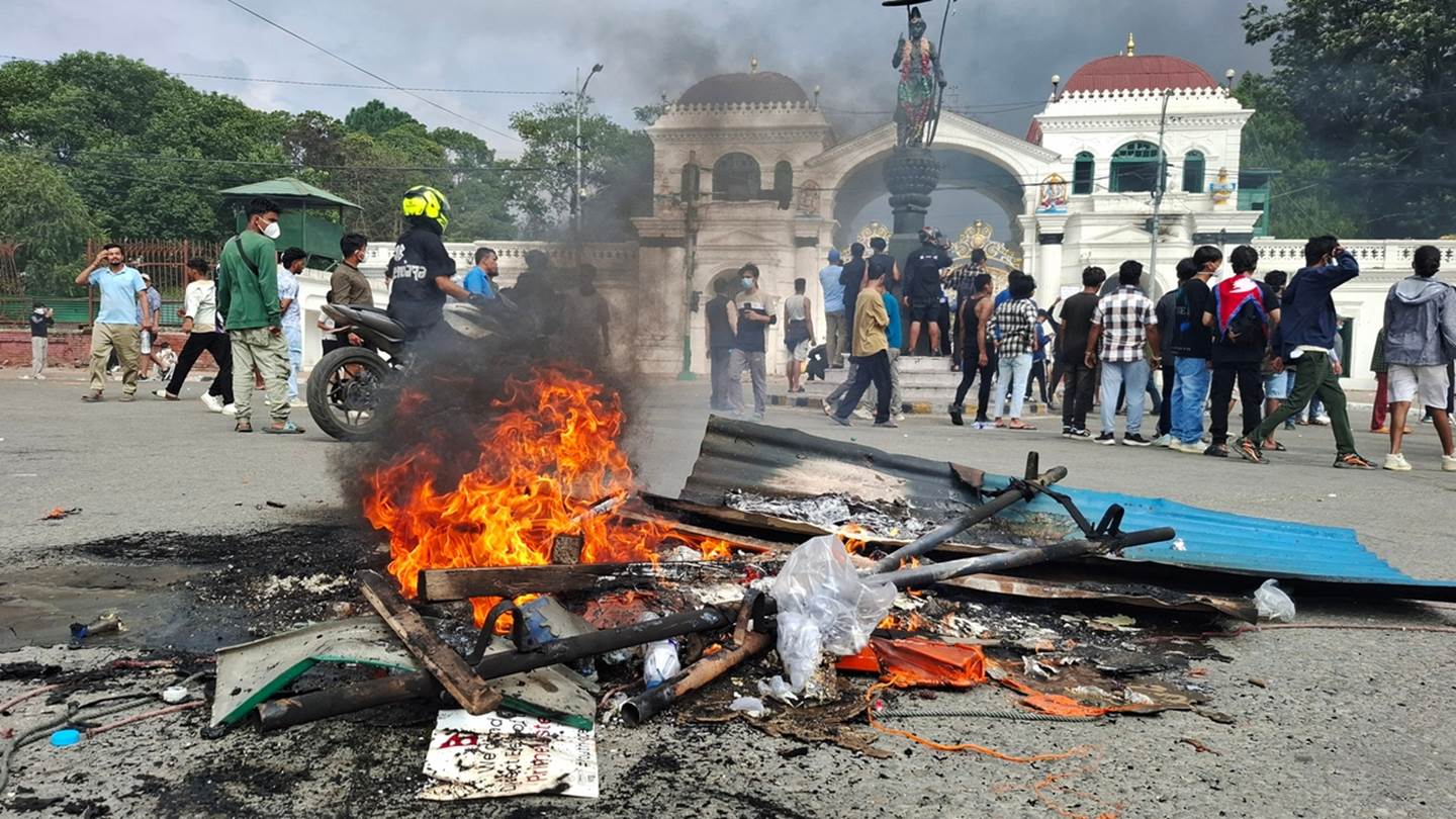 Αιματηρή εξέγερση στο Νεπάλ-τι πυροδότησε τις ταραχές