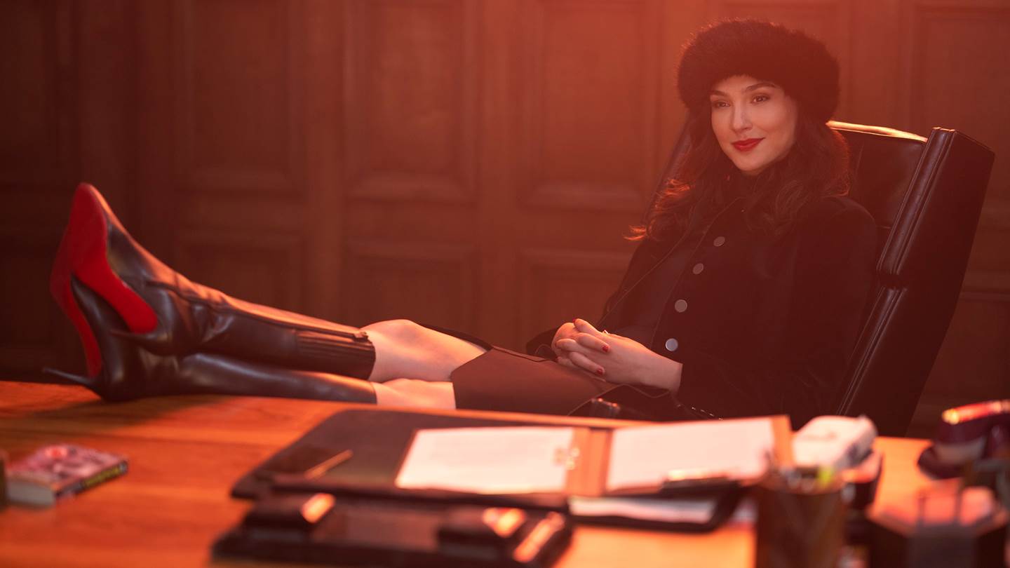 Η Gal Gadot είναι ο μόνος λόγος για να δεις το Red Notice