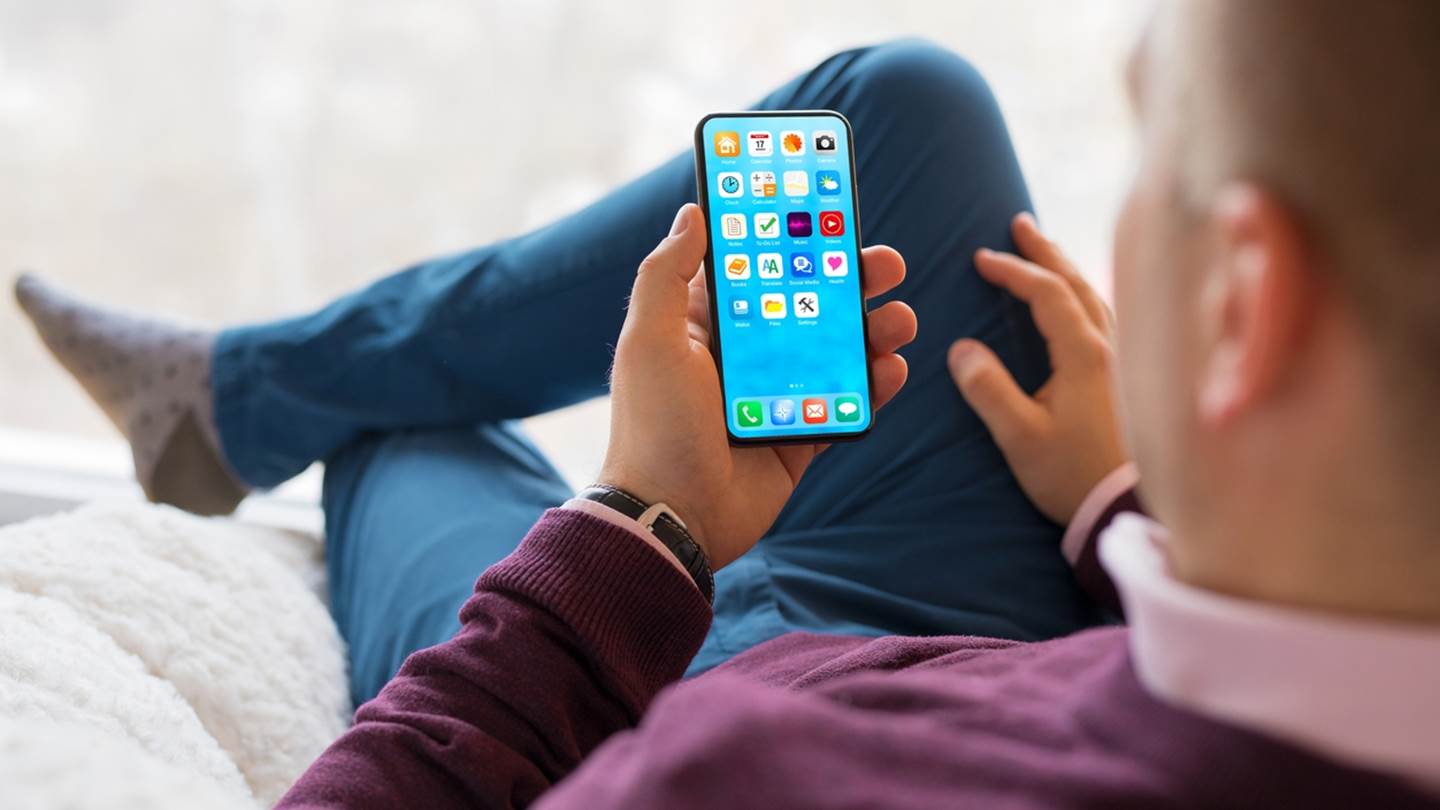 Πόσο διαφέρουν οι χρήστες iPhone και Android-τι αποκαλύπτουν έρευνες