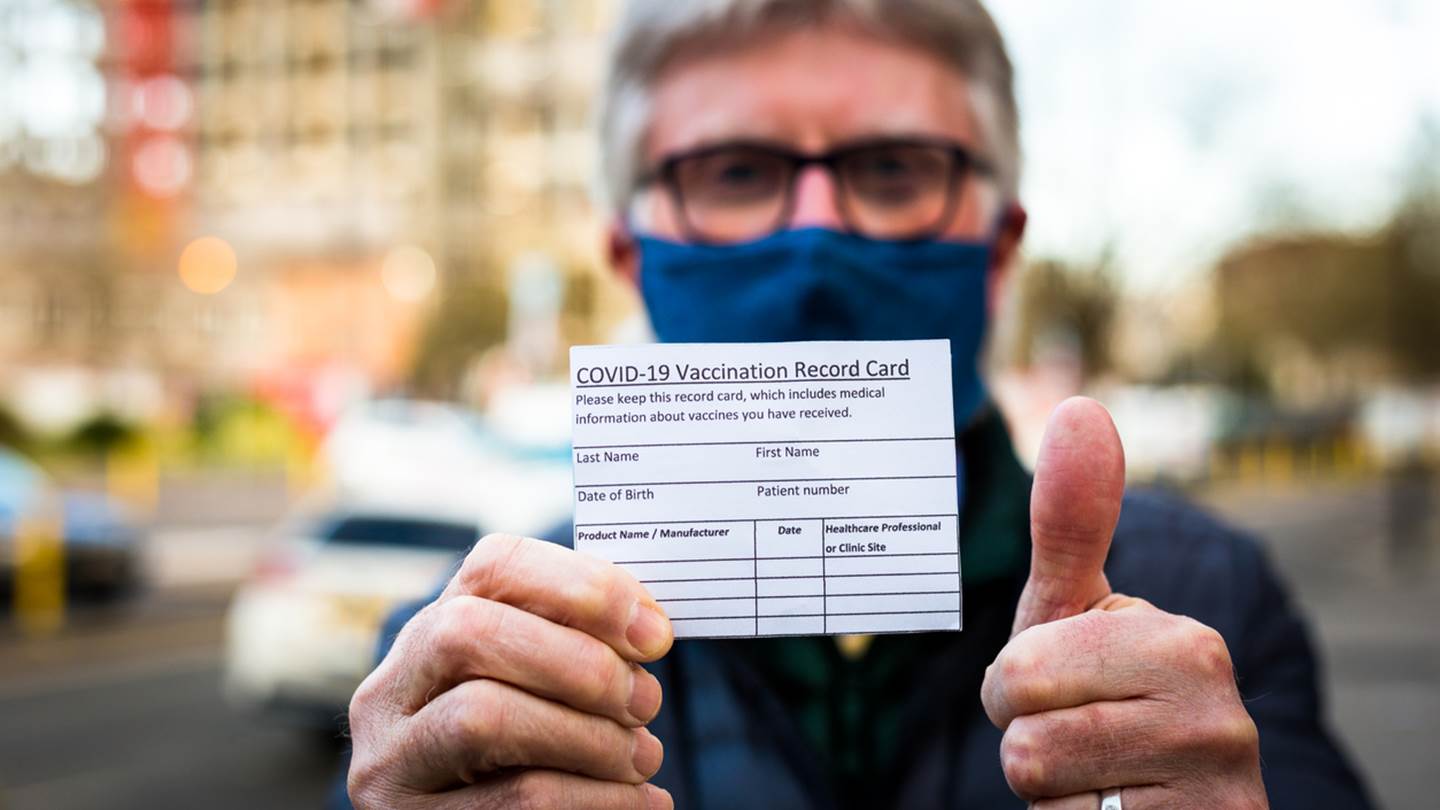 Τι ακριβώς είναι και πώς εκδίδεται η βεβαίωση εμβολιασμού