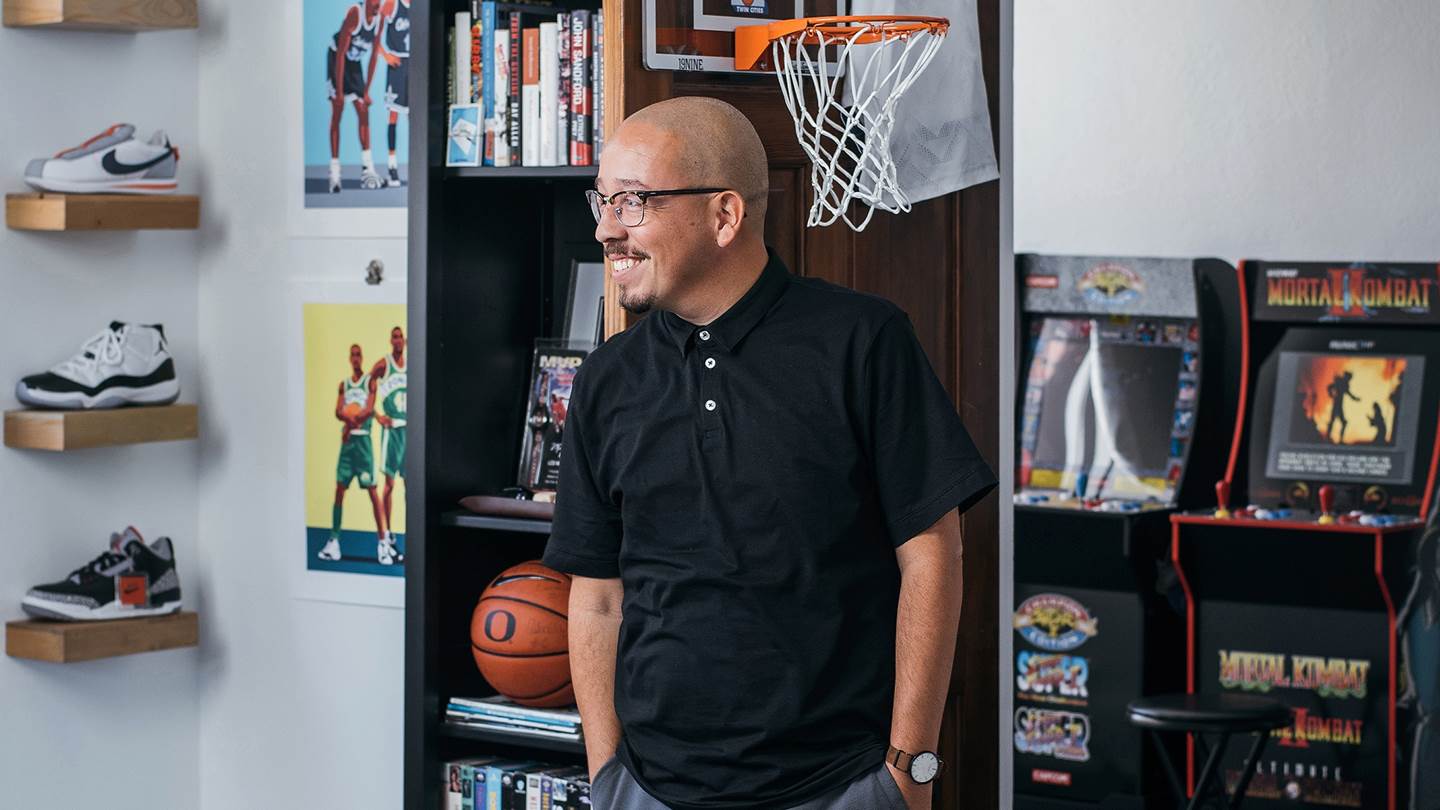 Ο Shea Serrano είναι ένας από τους σημαντικότερους εκπροσώπους της ποπ κουλτούρας σήμερα