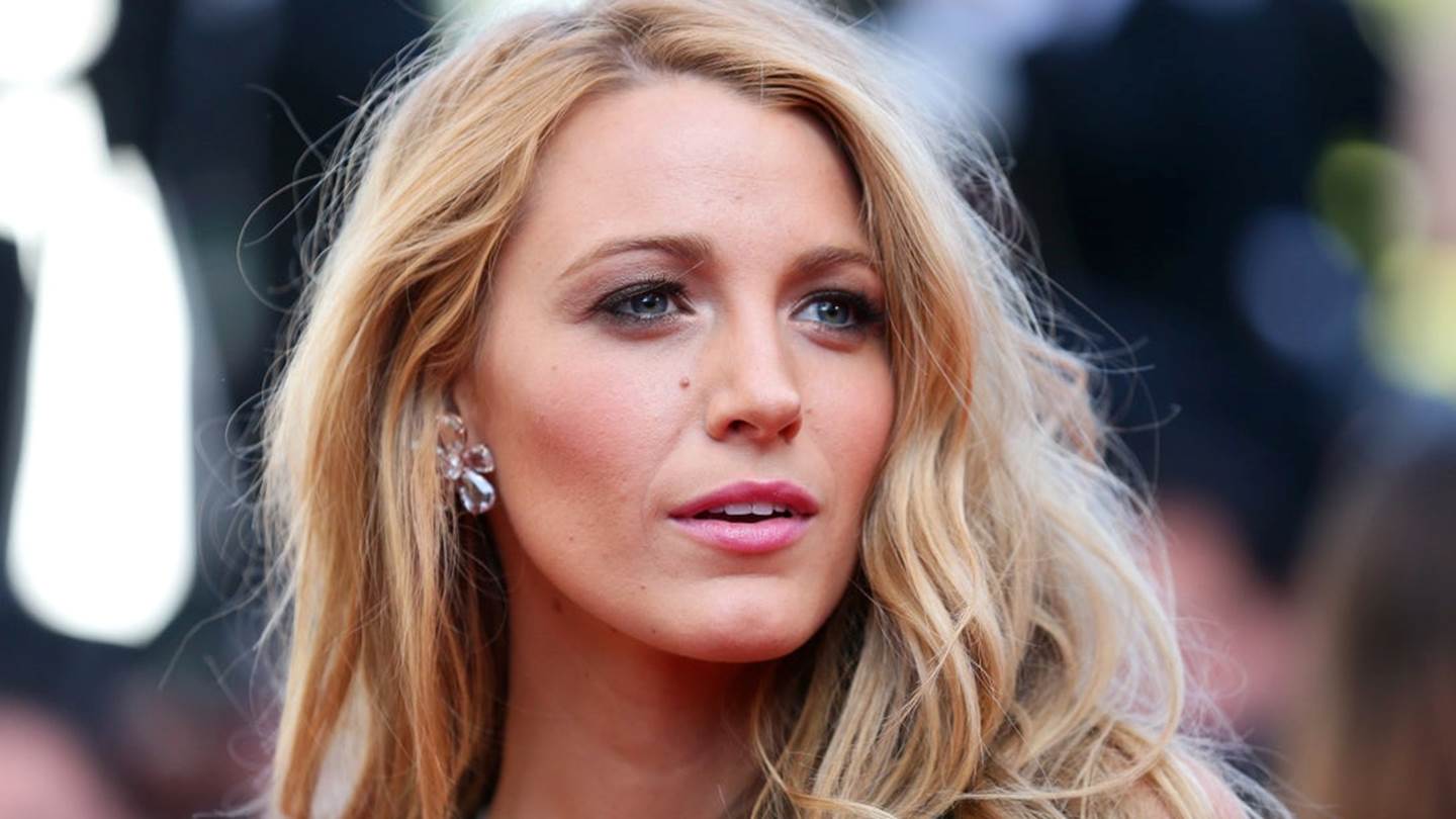Η αγέρωχη λάμψη της Blake Lively