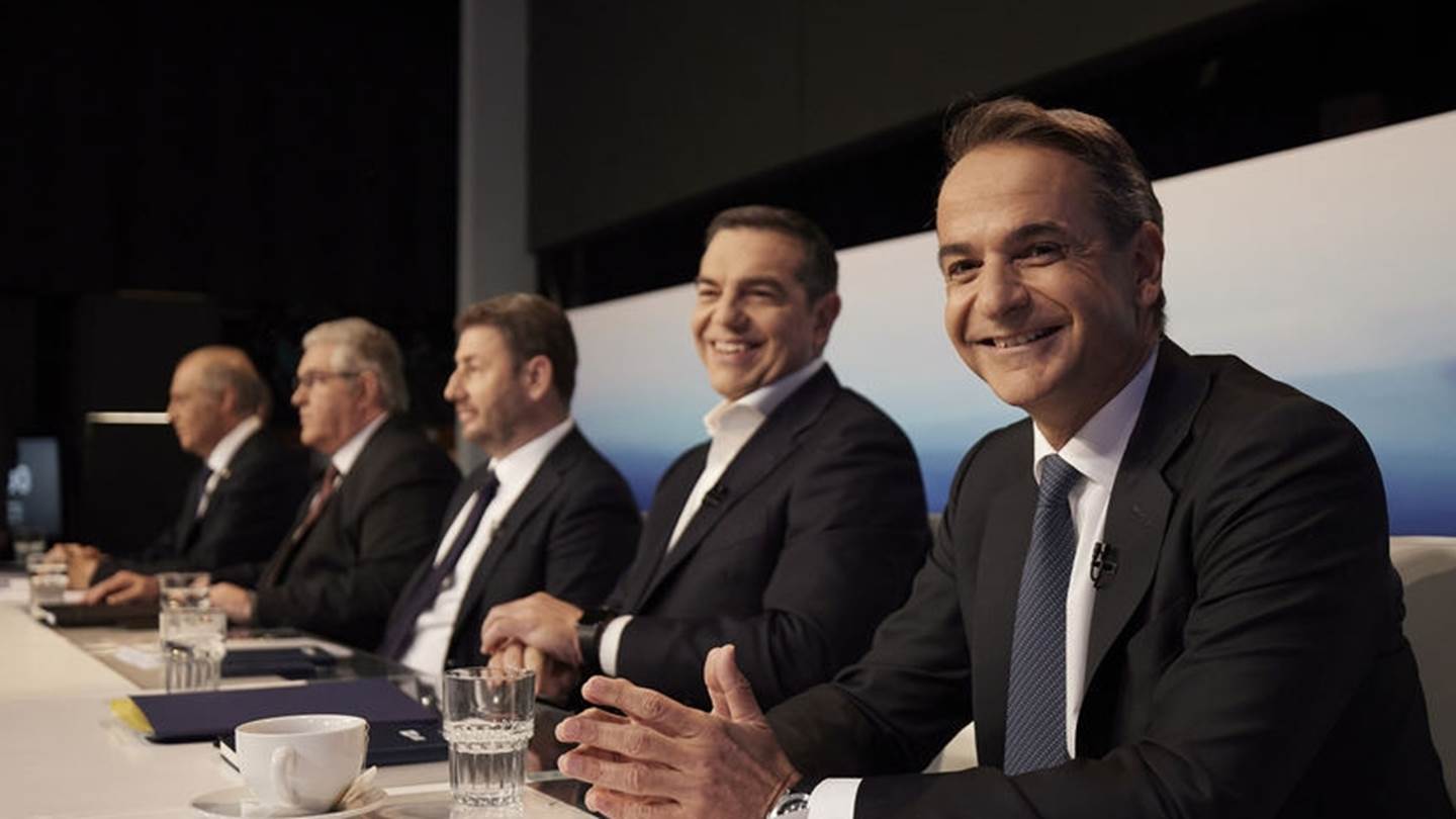 Τα καλύτερα memes του Twitter για το debate