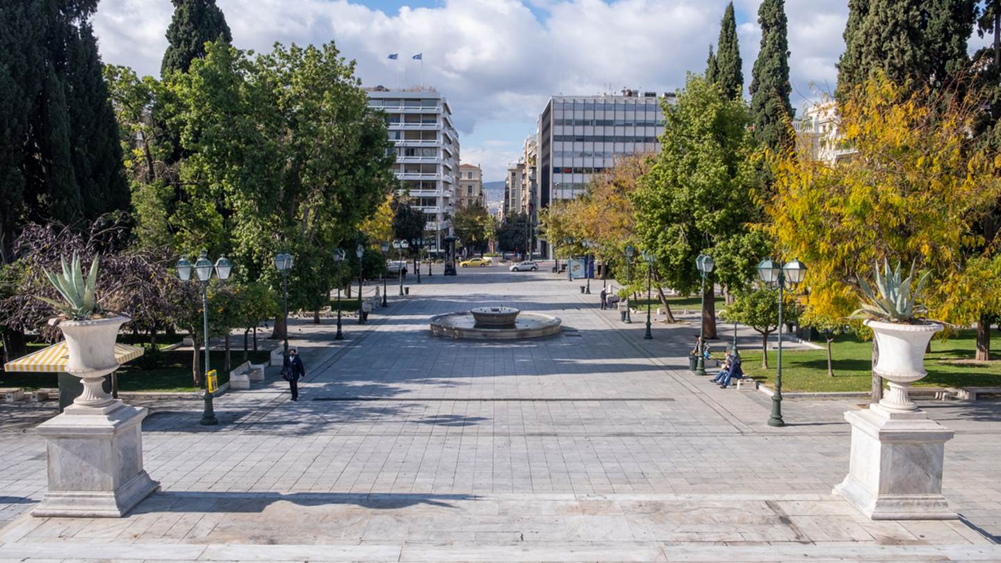Στο τραπέζι το τέλος του lockdown