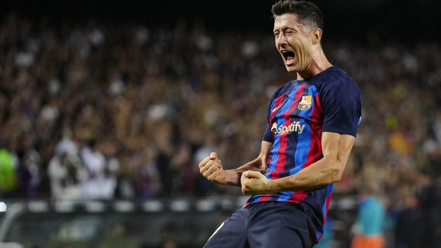 Μερικά 'αστέρια' στο γκαράζ του Robert Lewandowski