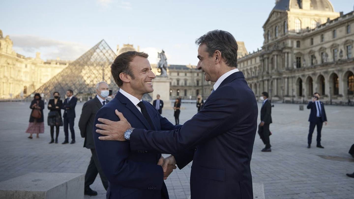 Η Γαλλία, ξανά δίπλα στην Ελλάδα