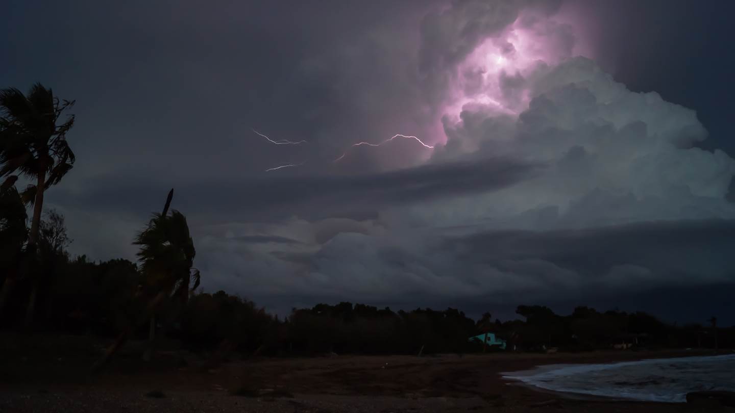 Πού θα χτυπήσει το Σαββατοκύριακο ο Ιανός