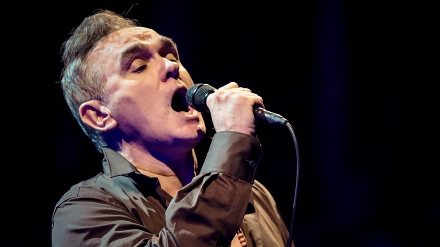 Ο Morrissey 'πάγωσε' την περιοδεία του -Τον απείλησαν ότι 'θα προσπαθήσουν να τον πυροβολήσουν'