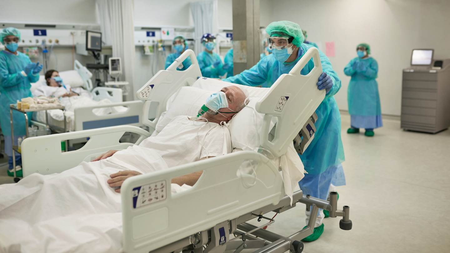 Κορονοϊός: Ρεκόρ κρουσμάτων για το 2021 με 2.702 νέες μολύνσεις