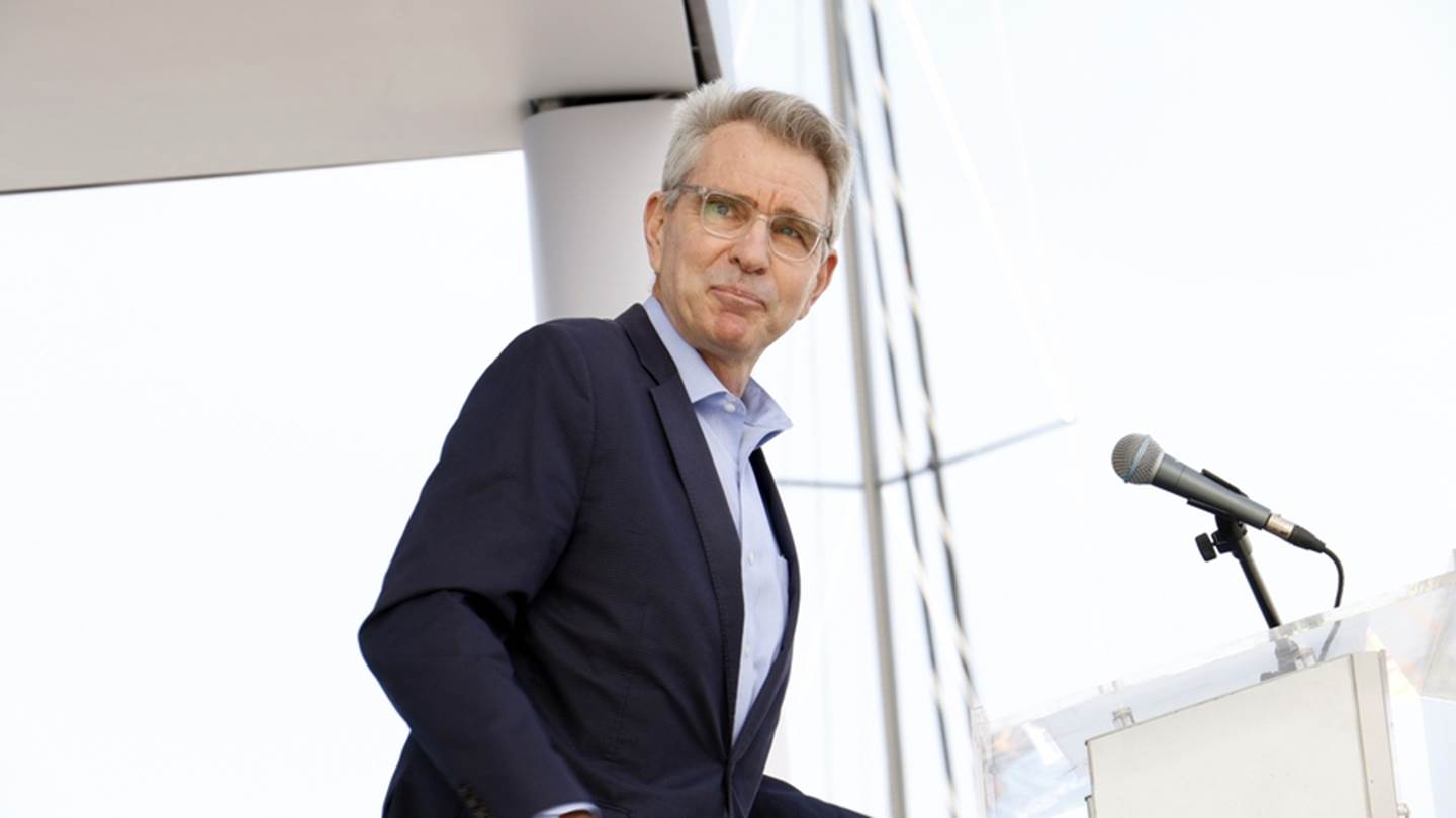 O Geoffrey Pyatt στηρίζει ακόμη την Ελλάδα