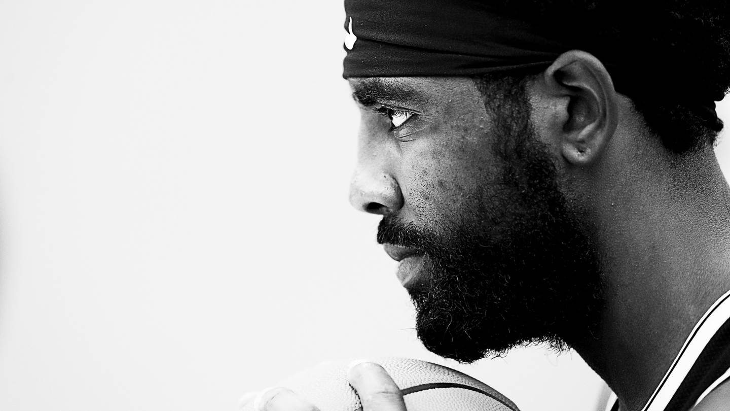 O Kyrie Irving, το εμβόλιο και ένας πονοκέφαλος για το ΝΒΑ