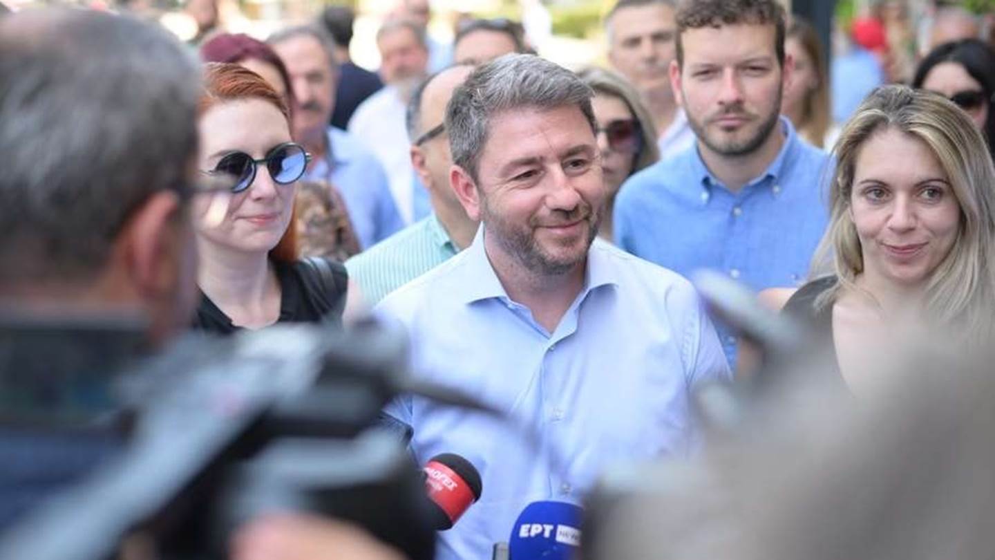 Τα καλύτερα σχόλια για επανεκλογή Ανδρουλάκη στο ΠΑΣΟΚ