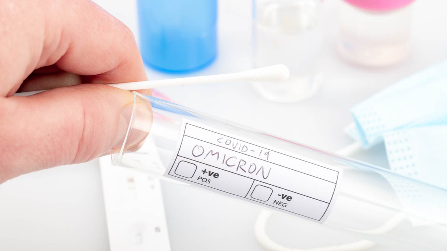 Γιατί η εσκεμμένη νόσηση από κορονοϊό δεν είναι πανάκεια