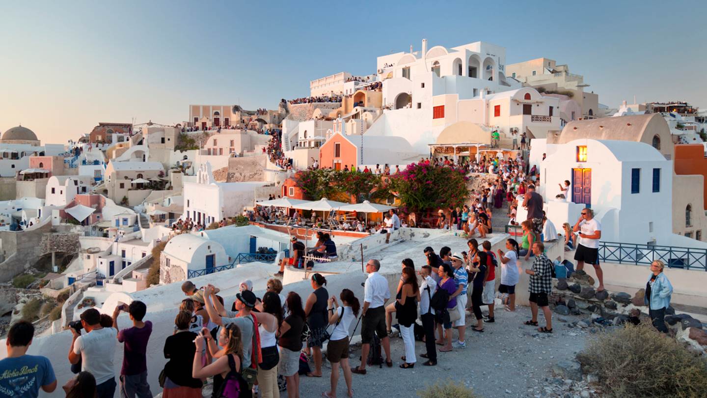 Το σχέδιο της κυβέρνησης για τουρίστες με κορονοϊό