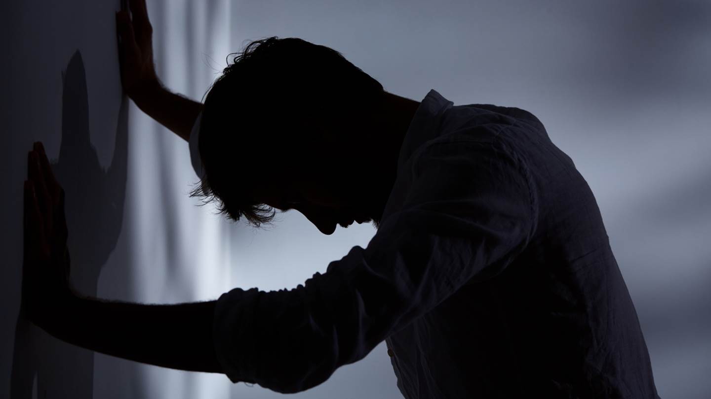 Σύγκρουση τρένων στα Τέμπη: Πόσο απέχει η αυτοφροντίδα από τον εγωισμό;