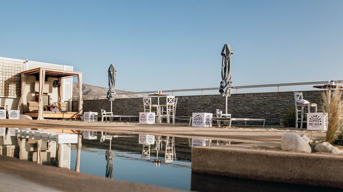 Ένα διαφορετικό beach bar στην καρδιά της Αθήνας