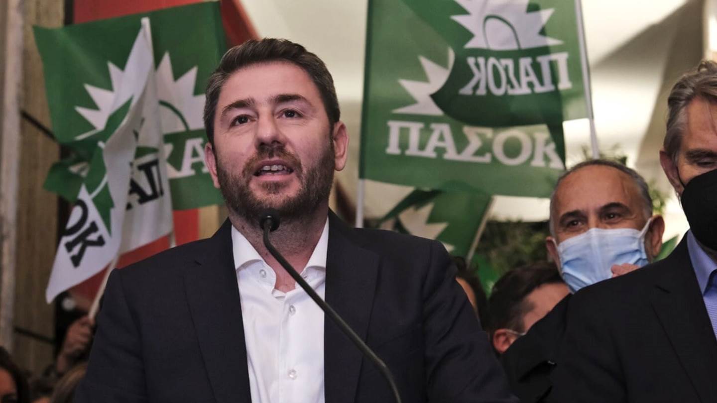 Τι σημαίνει η νίκη Ανδρουλάκη στις εκλογές του ΠΑΣΟΚ