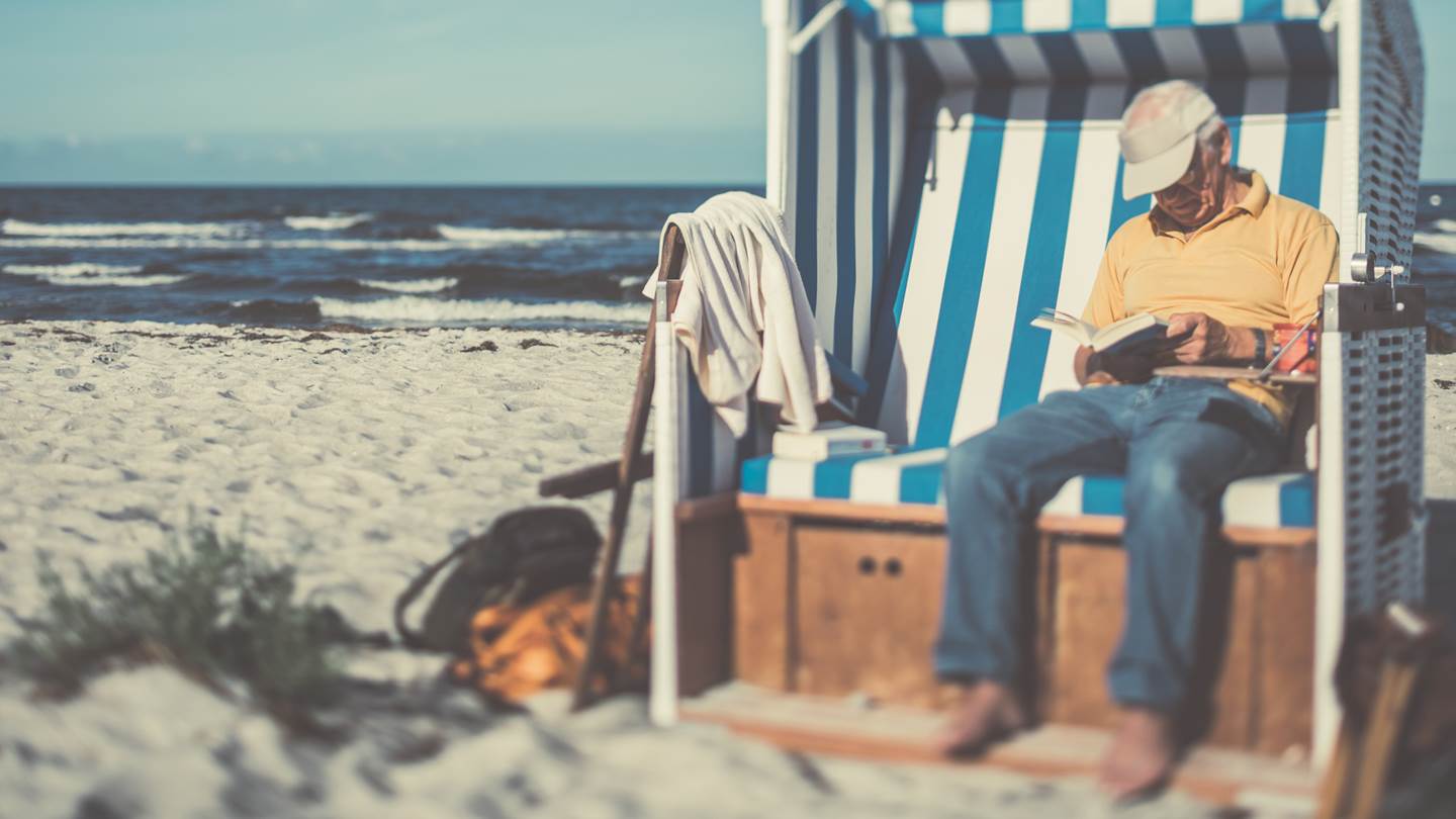 Τα καλύτερα βιβλία για τα ήσυχα μεσημέρια του Ιουλίου