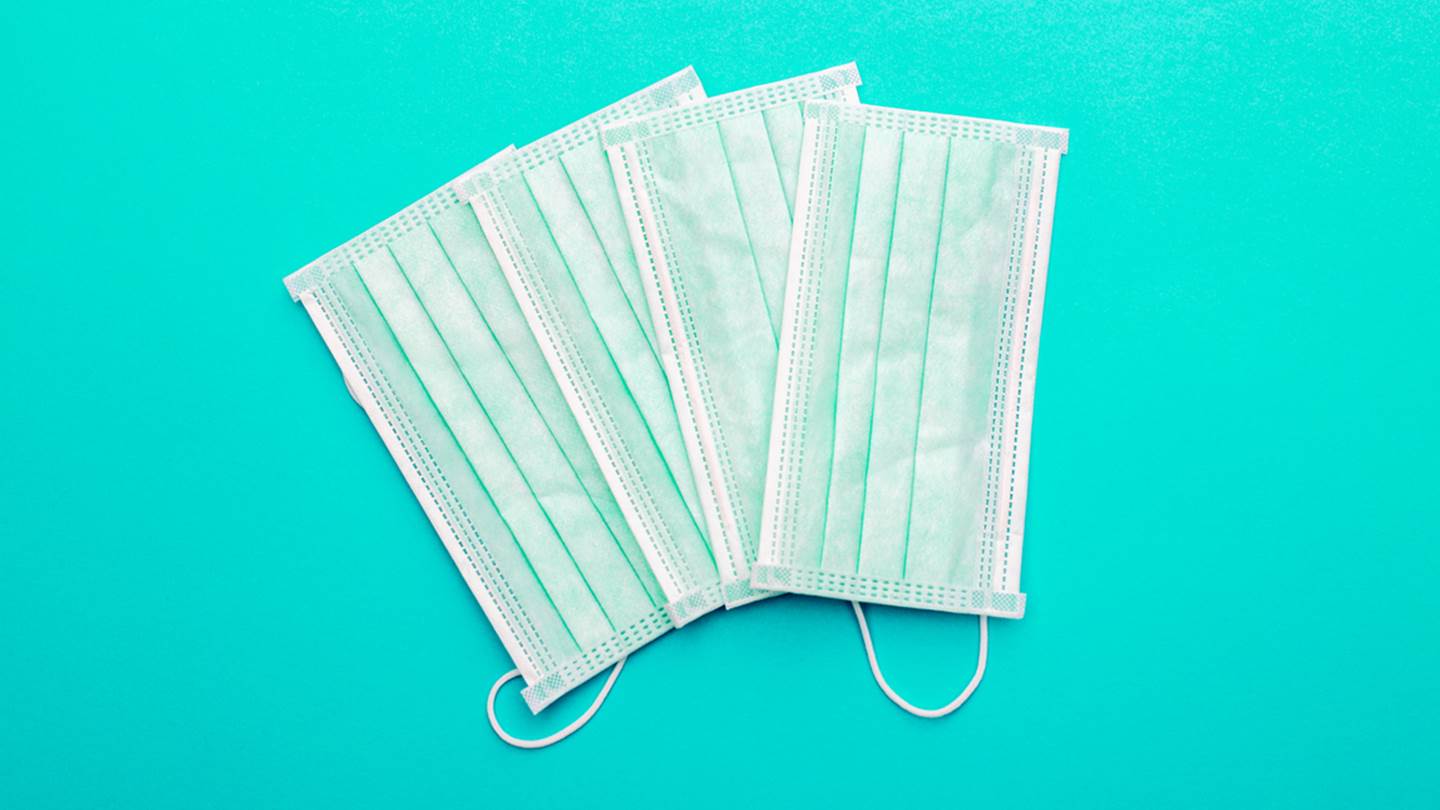 Το CDC συστήνει μάσκες παντού και από όλους