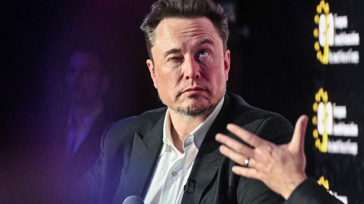 Couch surfing τέλος για τον Elon Musk, μόλις (ξανα)απέκτησε δικό του σπίτι