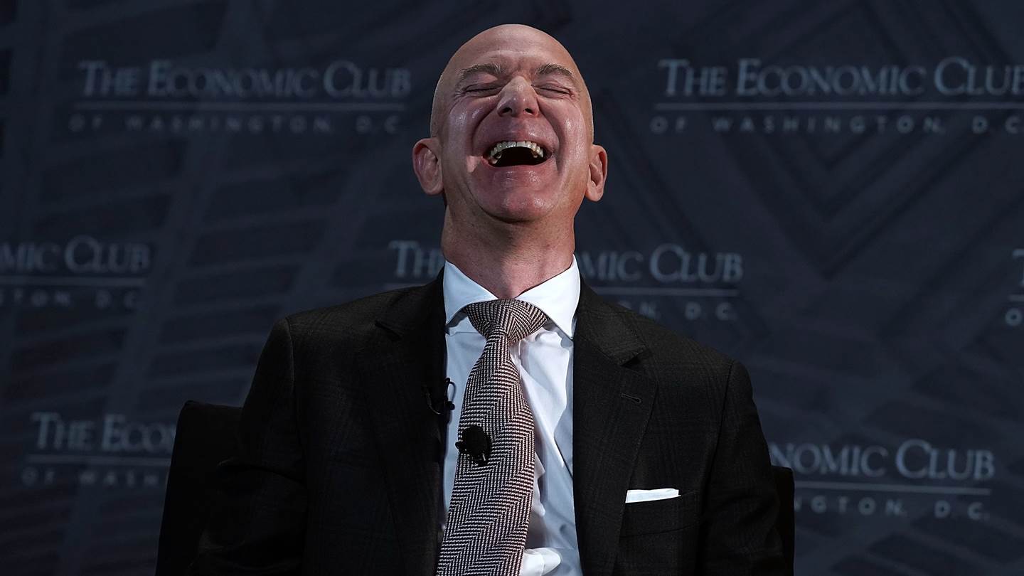 Ο Jeff Bezos έχασε 8 δισ. δολάρια το τελευταίο διήμερο αλλά δεν ανησυχεί