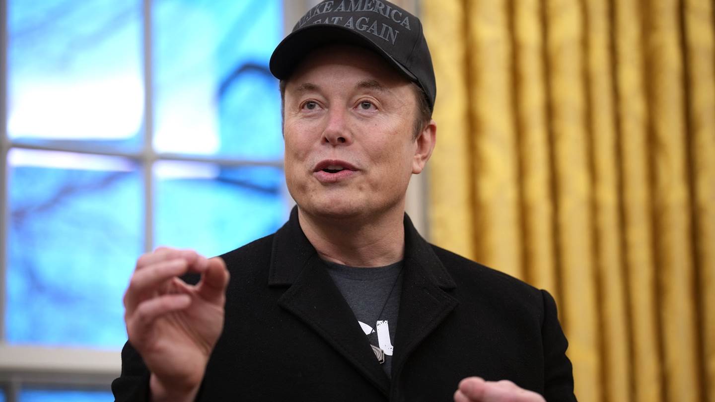 Ποια είναι η influencer που υποστηρίζει ότι γέννησε το 13ο παιδί του Elon Musk