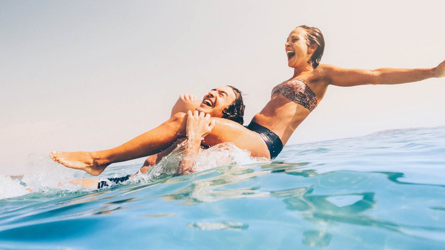 Τι είναι το pebbling και πώς οι πιγκουίνοι μπορούν να βοηθήσουν τη σχέση σου