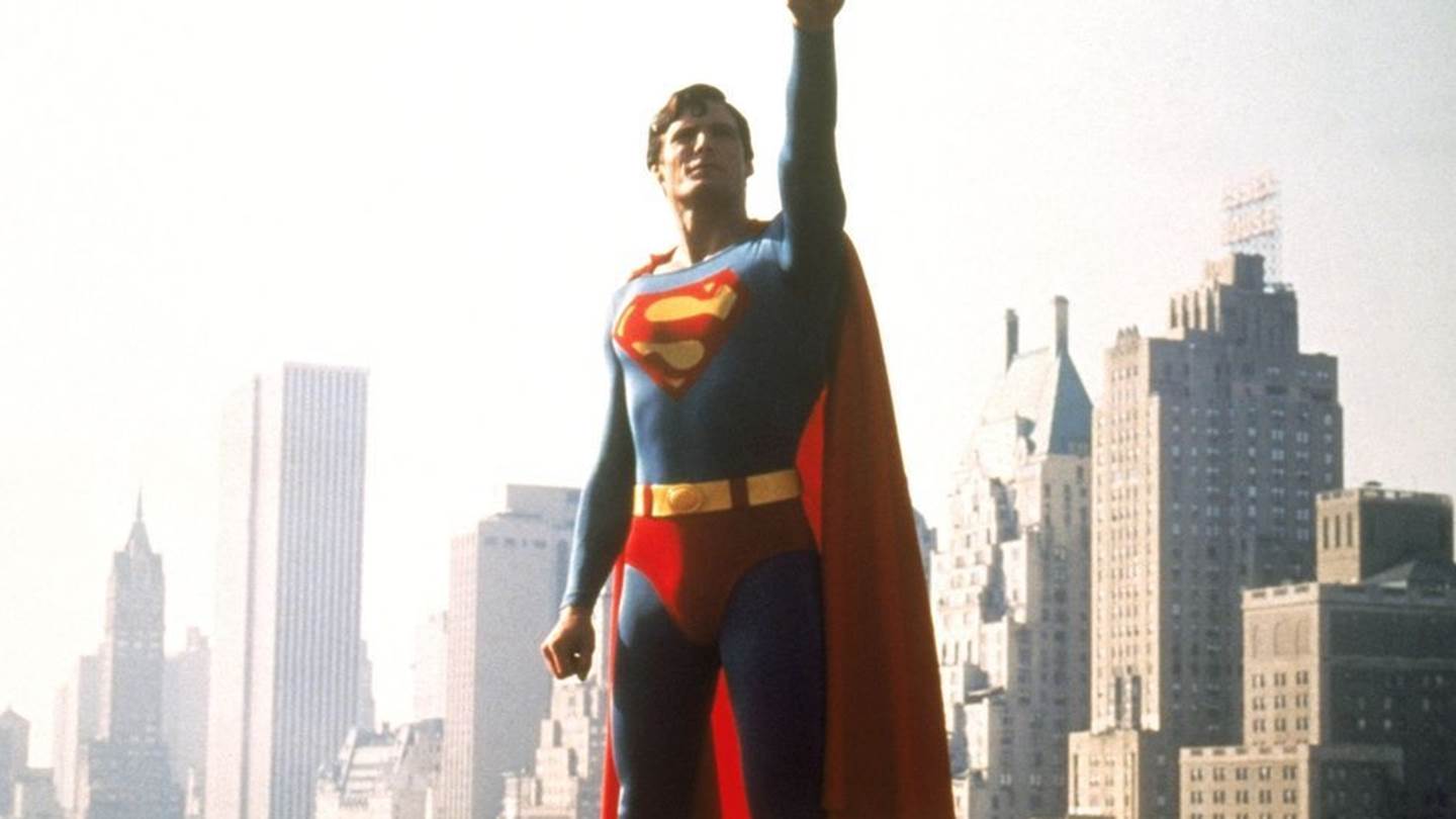 Έτσι δείχνει η στολή του νέου Superman David Corenswet