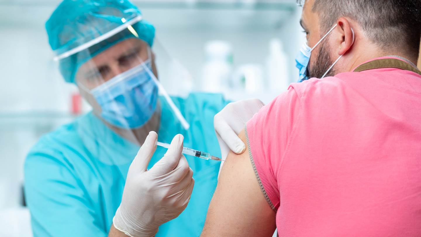 Οι θρομβώσεις από το εμβόλιο της AstraZeneca προκαλούν ανησυχία