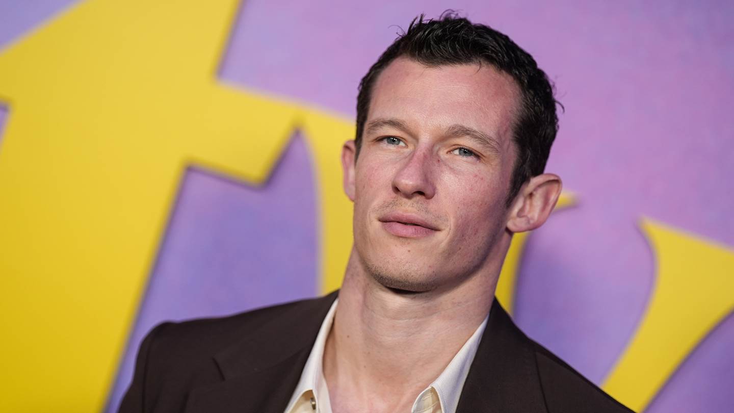 O Callum Turner είναι μάλλον ο νέος James Bond και αυτές είναι μερικές σκέψεις μας