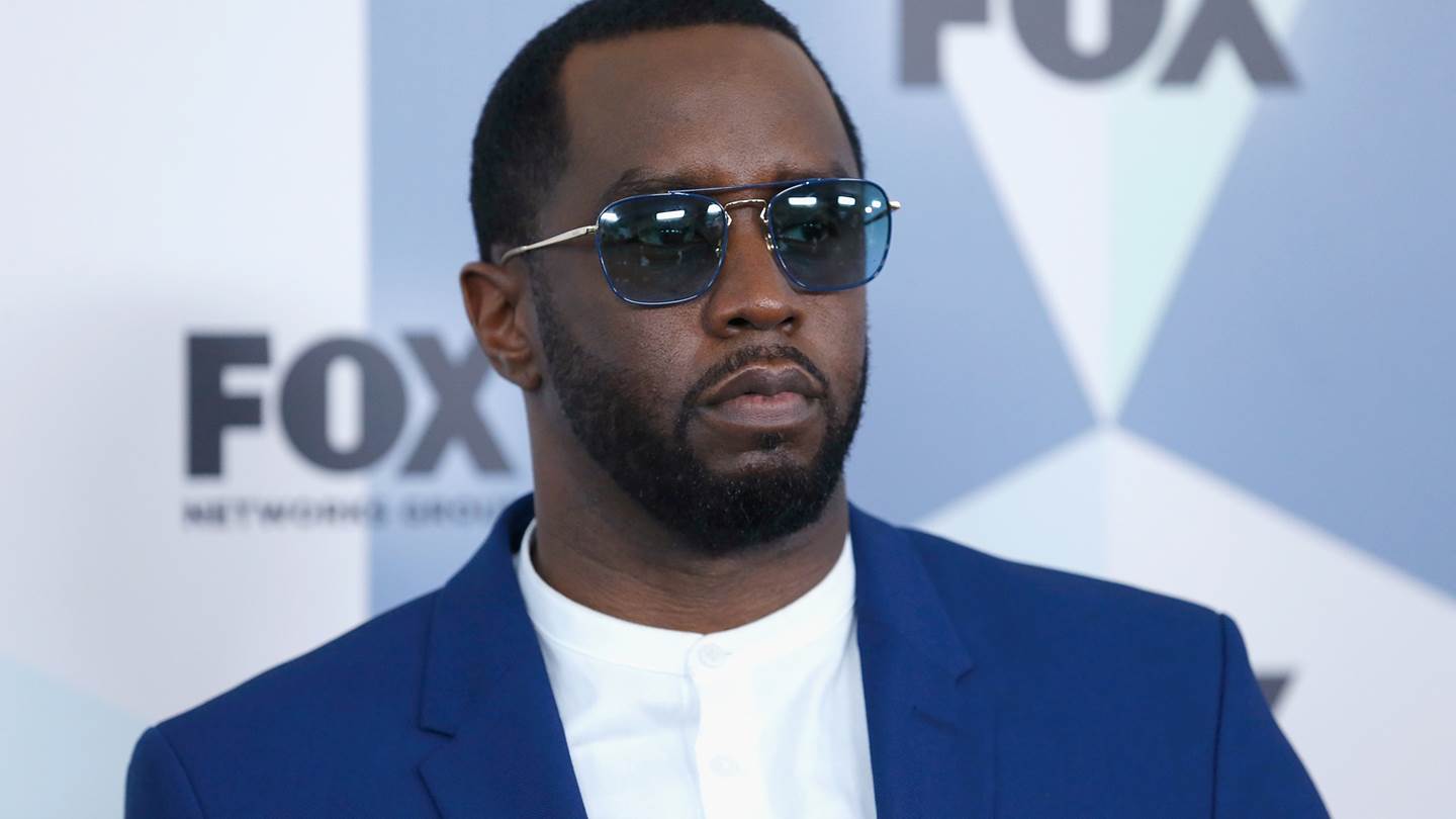 Νέα καταγγελία: O Diddy υποχρέωνε τους υπαλλήλους του να έχουν ναρκωτικά