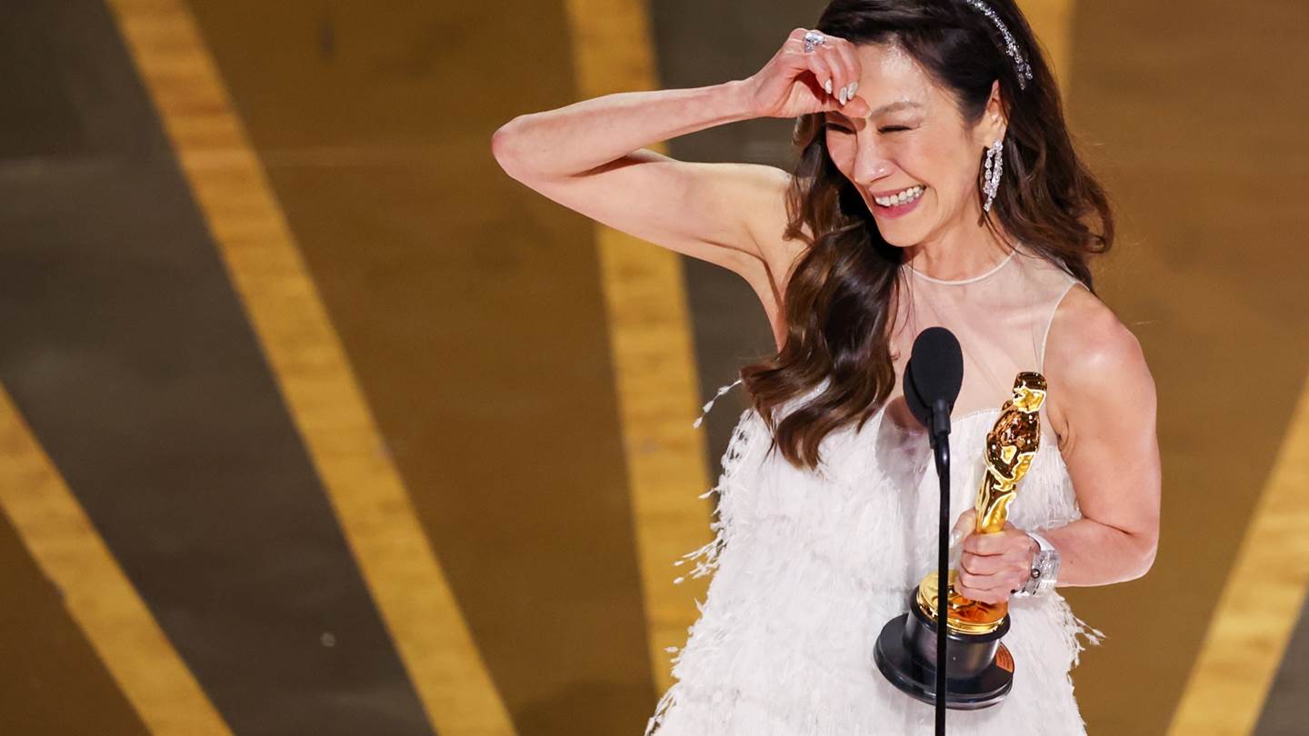 Michelle Yeoh, η μεγάλη νικήτρια των φετινών Oscars