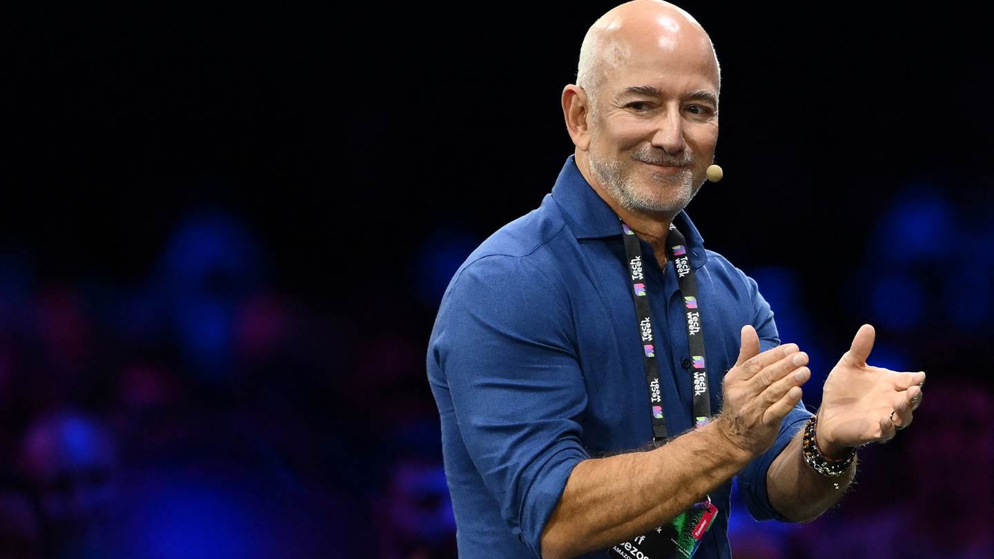 Το χαρακτηριστικό που θα σε κάνει άτρωτο απέναντι στο AI, σύμφωνα με τον Jeff Bezos