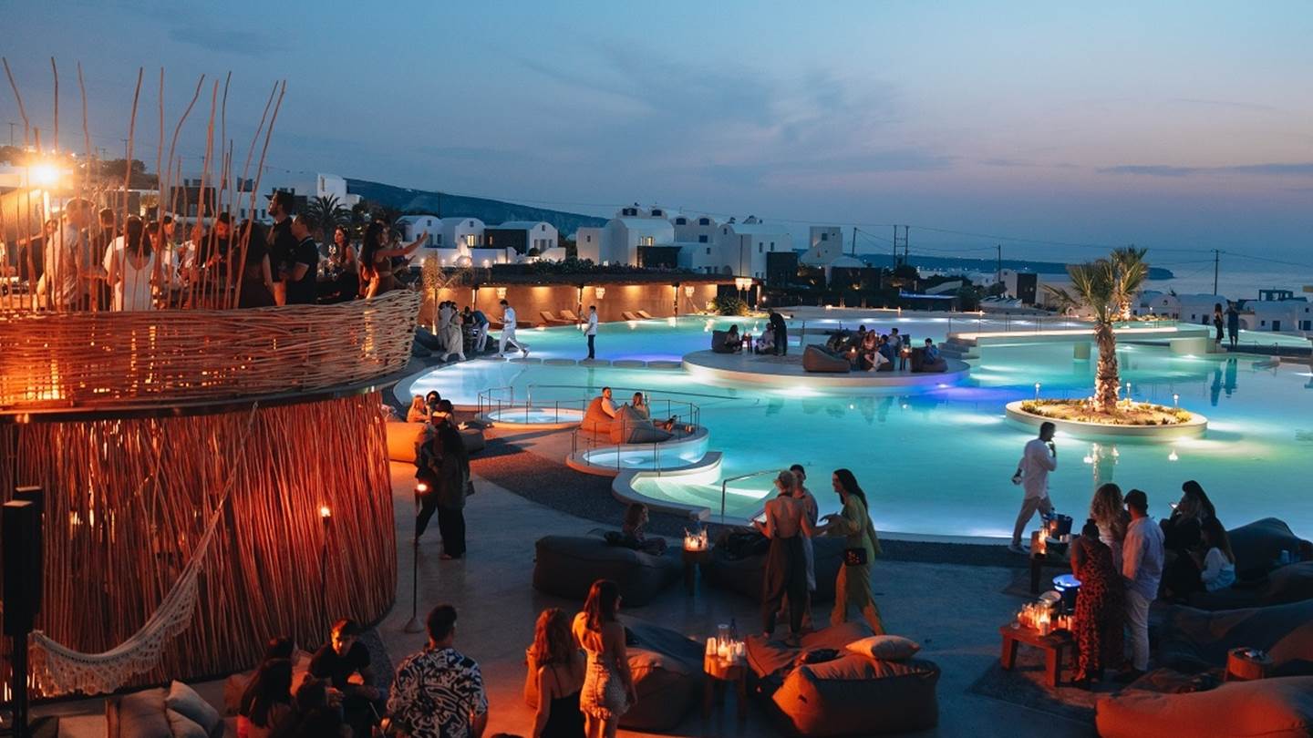 O dj Valeron στο Pacman του Andronis Arcadia