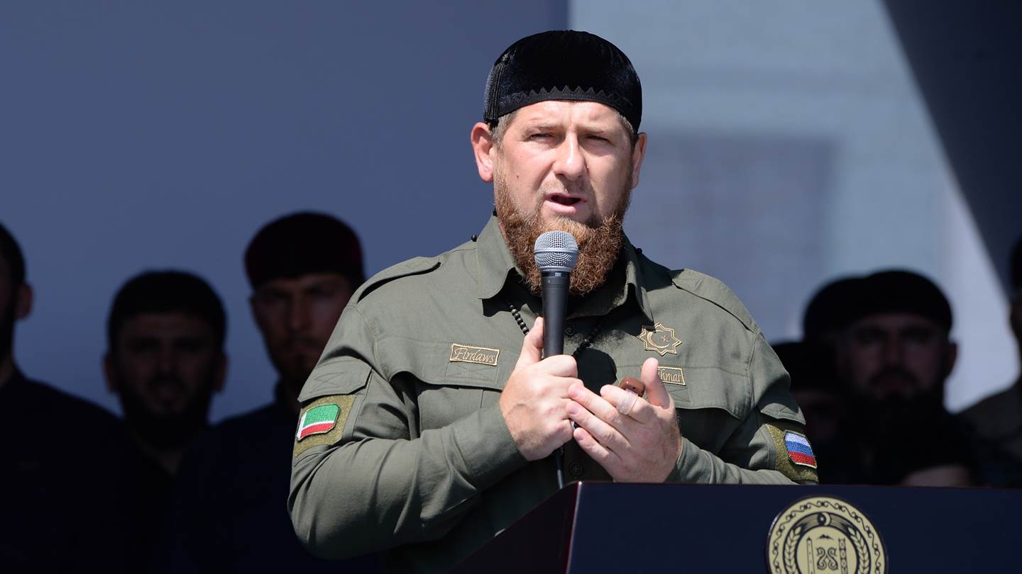 Τι γυρεύει ο Ramzan Kadyrov στην Ουκρανία