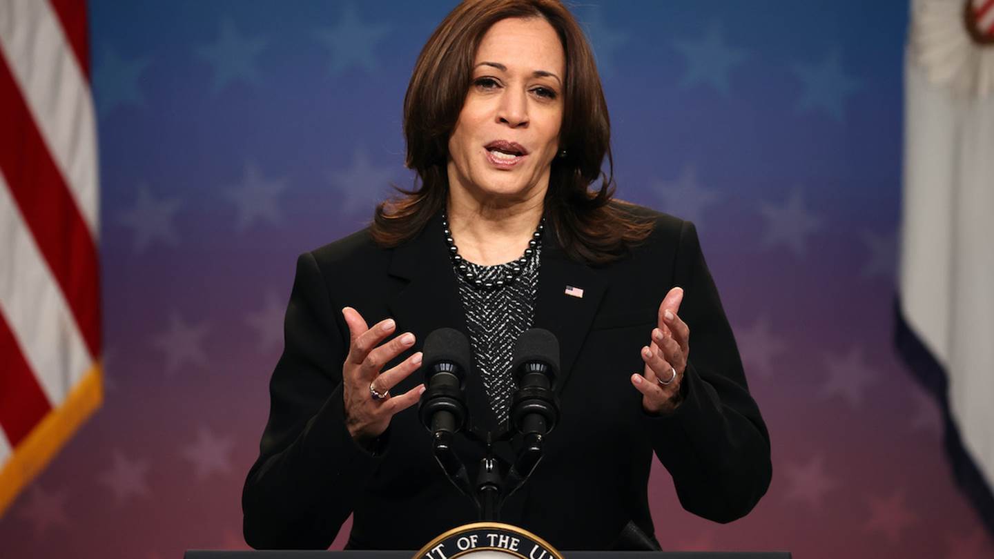 H δημοσκοπική κατάρρευση της Kamala Harris