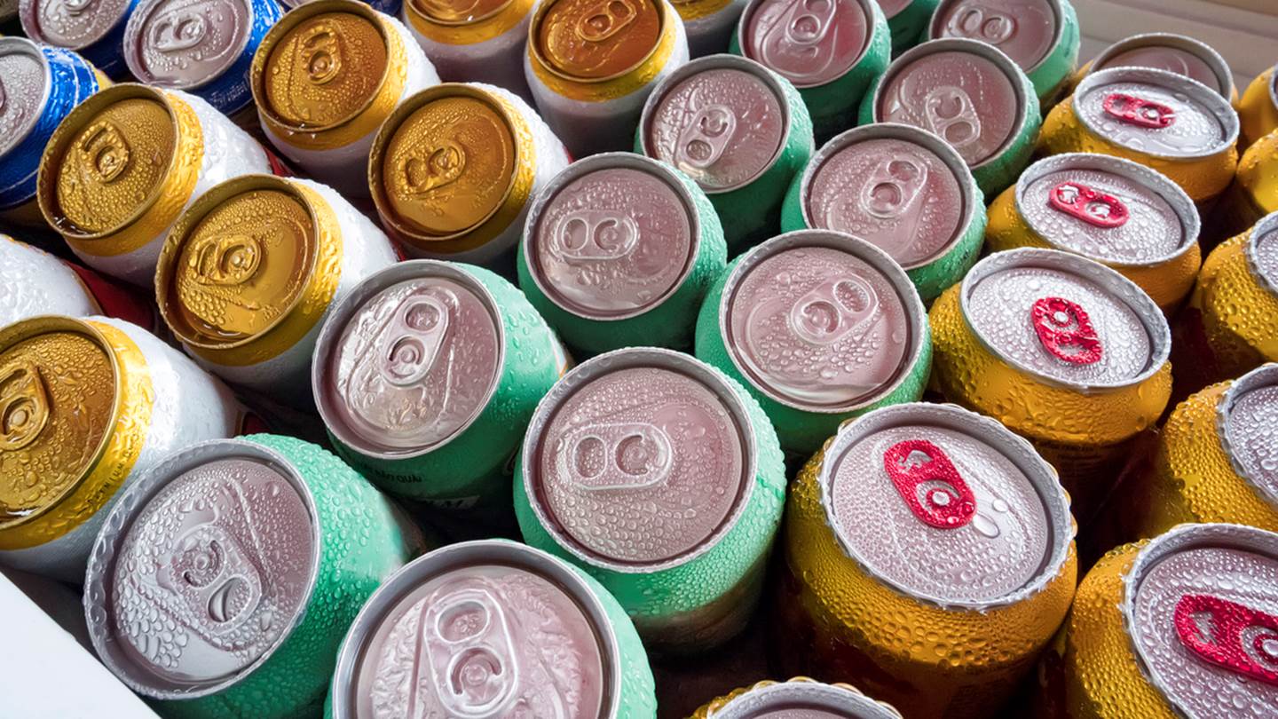 Το δύσκολο καλοκαίρι της βιομηχανίας των αναψυκτικών