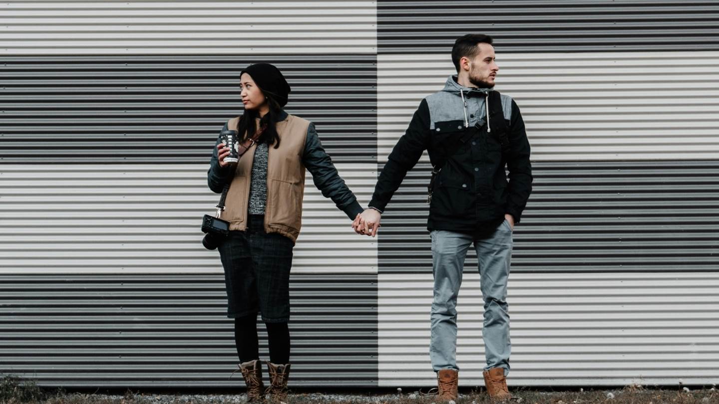 Πώς να τα ξαναβρείς με τη σύντροφό σου μετά από έναν έντονο καυγά