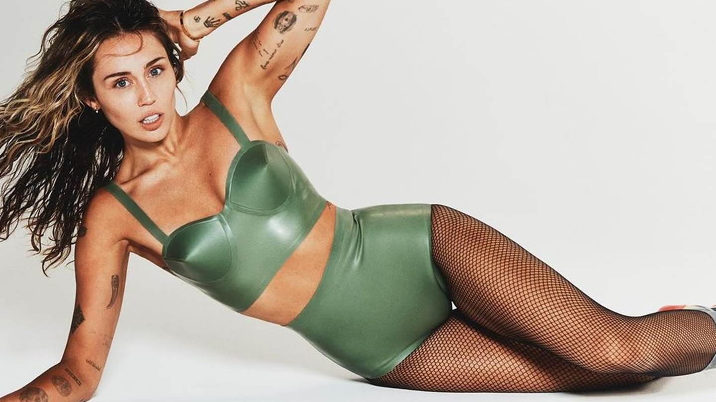 10 σκάνδαλα που 'έχτισαν' το μύθο της Miley Cyrus