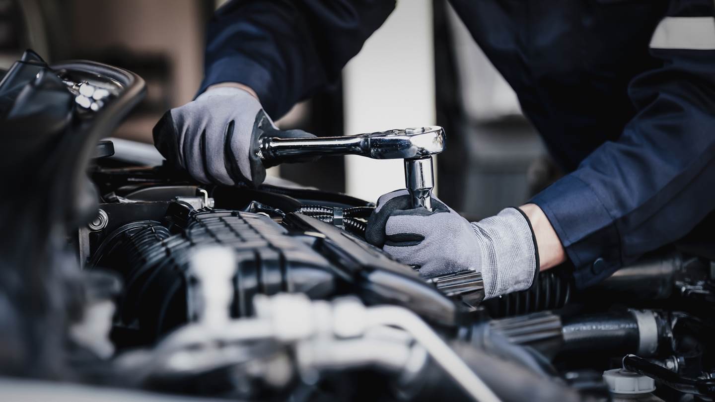 Πού χάθηκαν οι μηχανικοί της πίσω αυλής;