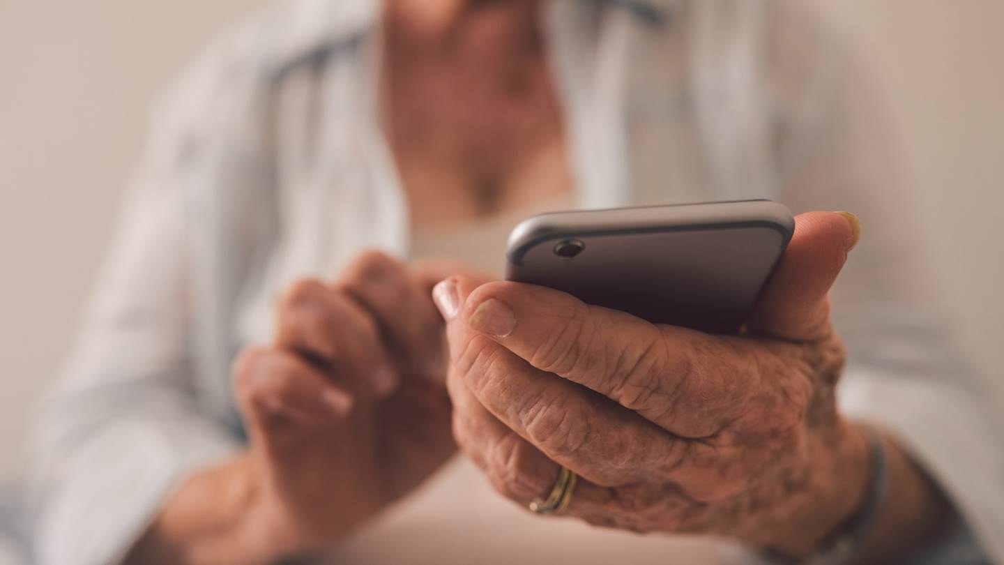 Επιτήδειοι εξαπάτησαν δύο ηλικιωμένες από την Κρήτη - Τους πήραν 65.000 ευρώ