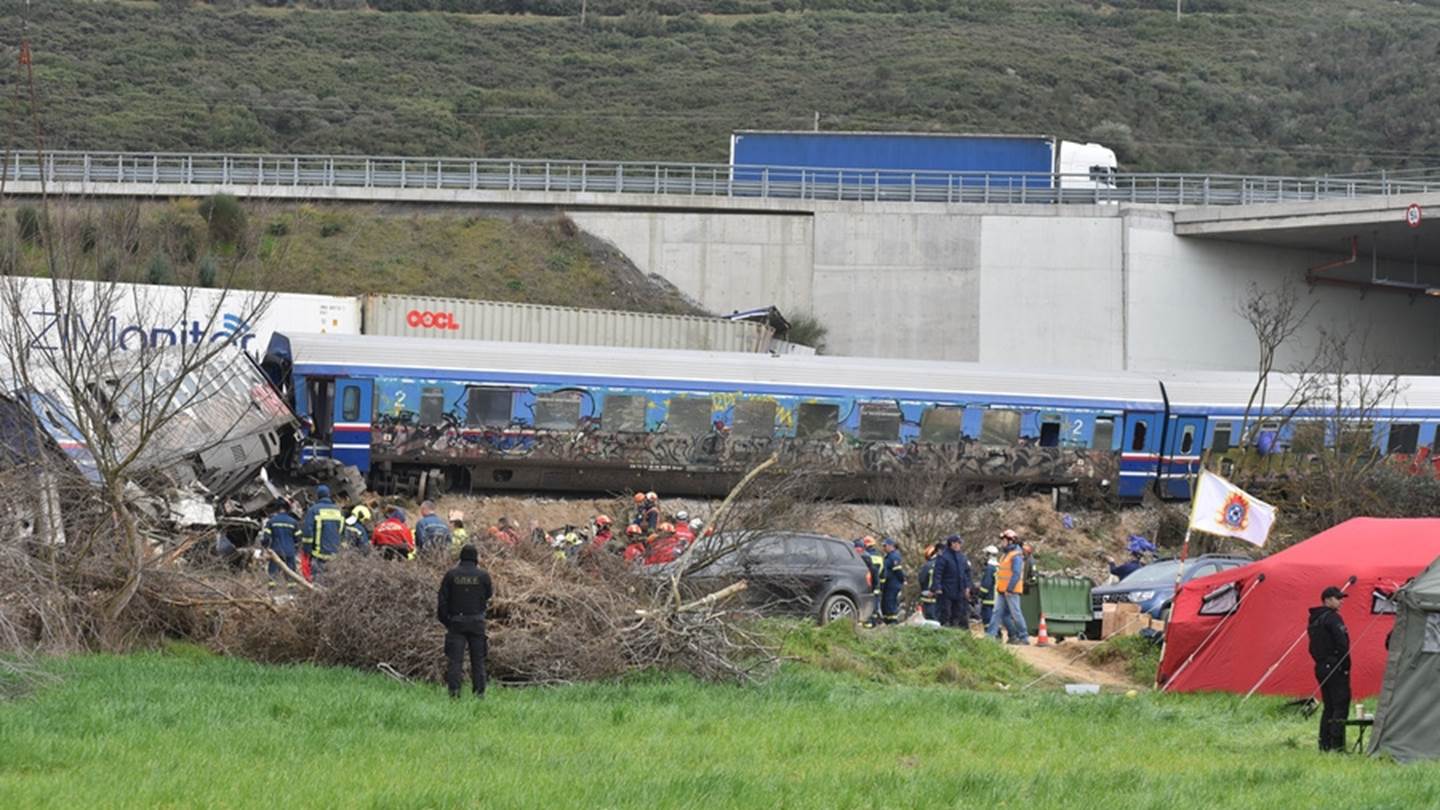 Όσα δεν έδειξαν οι κάμερες στα Τέμπη