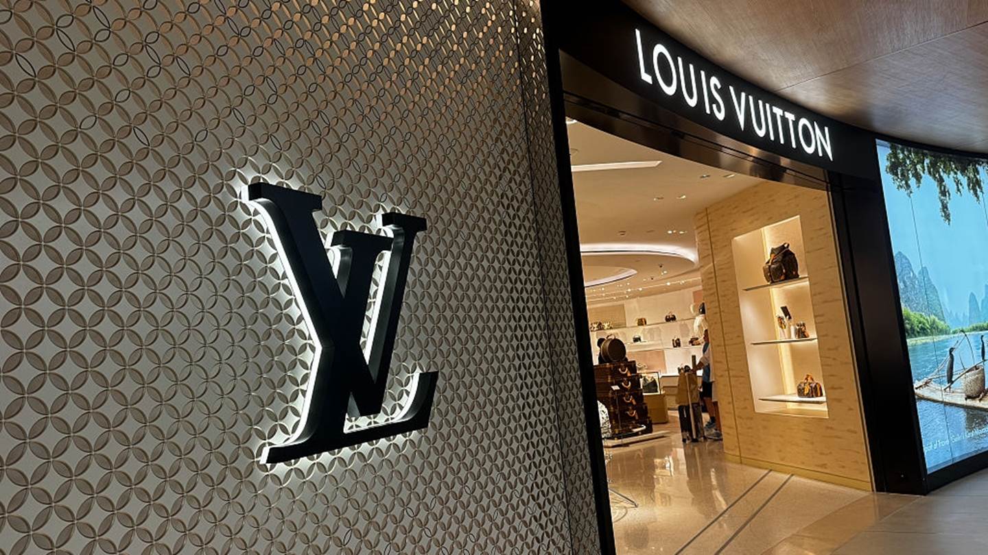 Τα luxury brands που κάνουν τζίρο εκατομμυρίων στην Ελλάδα