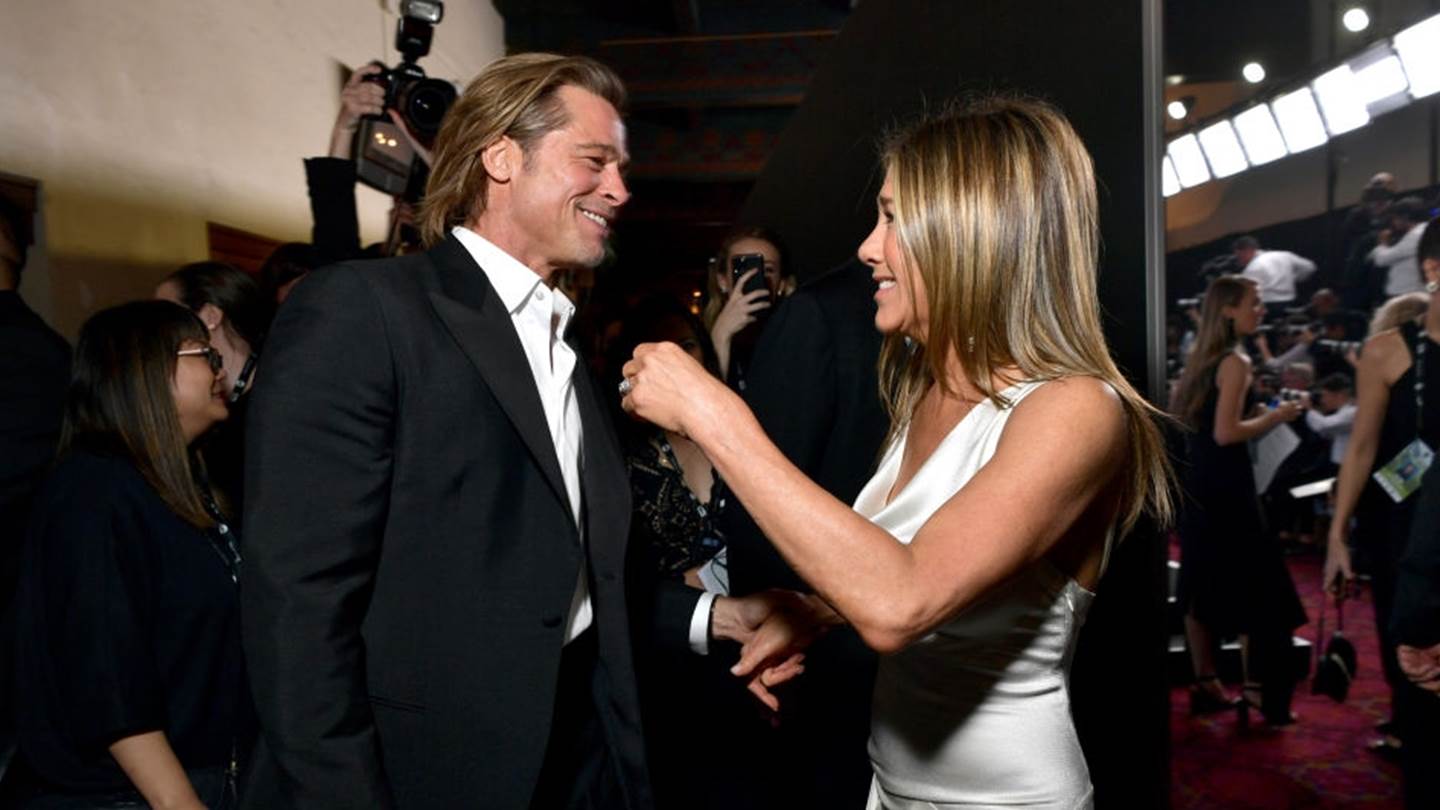 Γιατί η Jennifer Aniston ζητά 100 εκ. δολάρια από τον Brad Pitt;