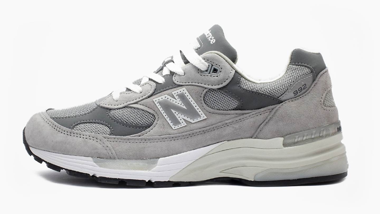 Η ιστορία πίσω από τα αγαπημένα sneakers του Steve Jobs