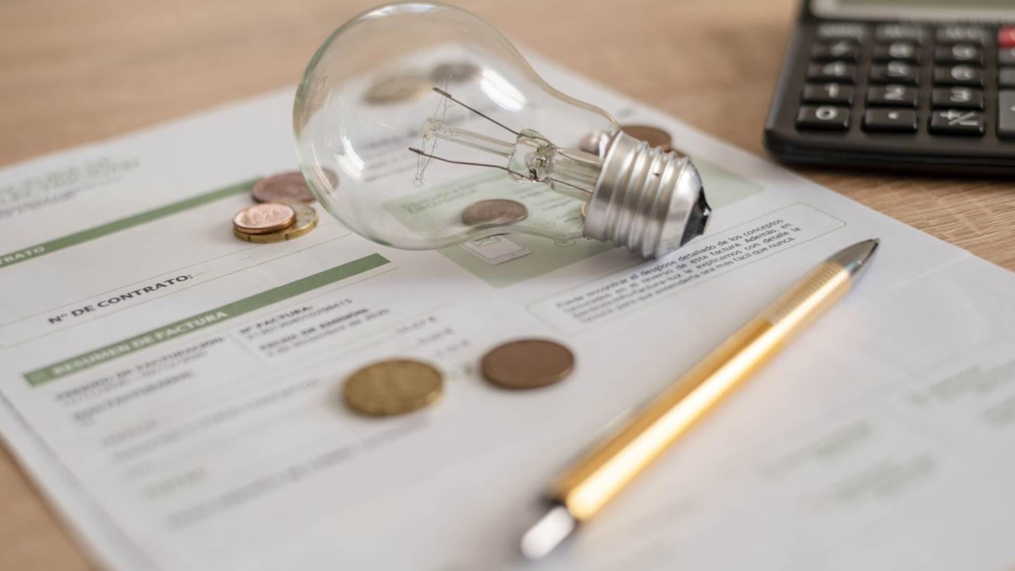 Πώς θα διαμορφωθούν τα τιμολόγια ρεύματος από 1η Ιανουαρίου 2024